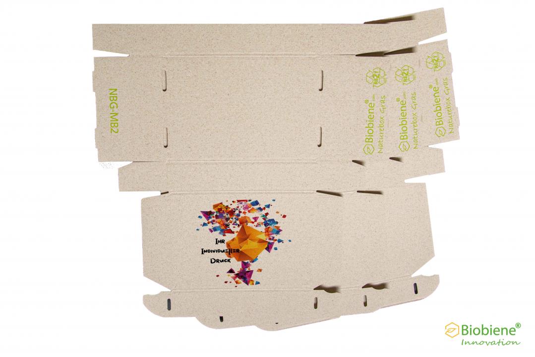 Bedruckter Graskarton Stanzverpackung Maxibrief von Biobiene 