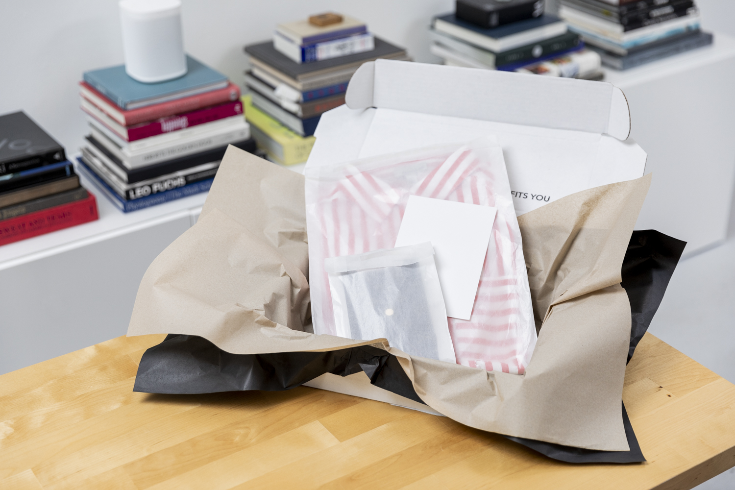 Textilien ohne Plastikfolie verpacken und versenden