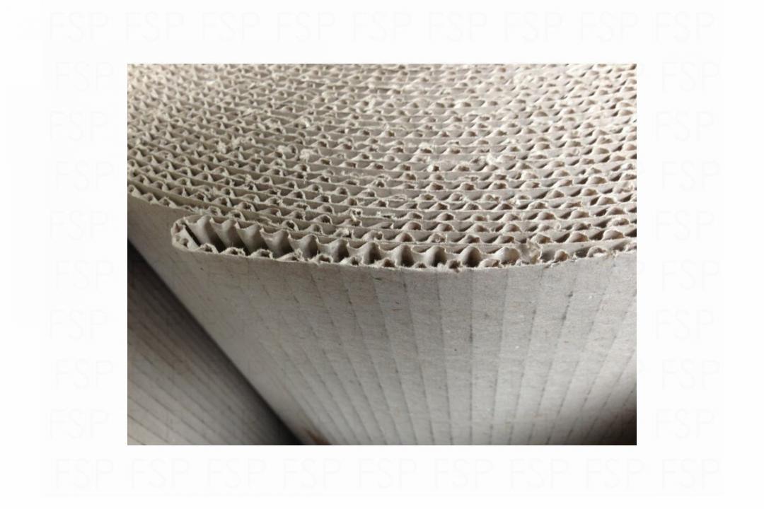 Wellpapprolle von der Seite