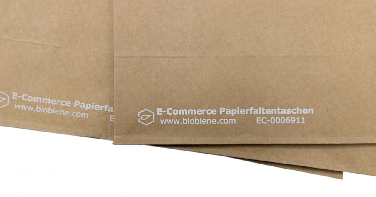 Umweltfreundliche Papierfaltentasche mit weißem Aufdruck